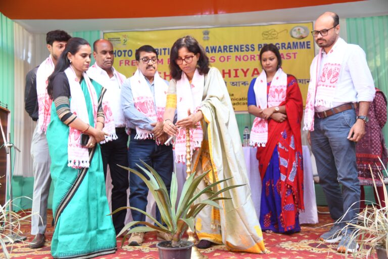 Photo exhibition cum outreach programme on Freedom Fighters of North East & Poshan Abhiyaan begins at Phulorguri, Barpeta