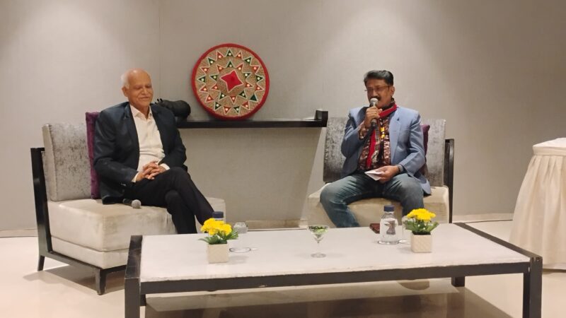 A conversation that travelled through a red bus and a blue bicycle