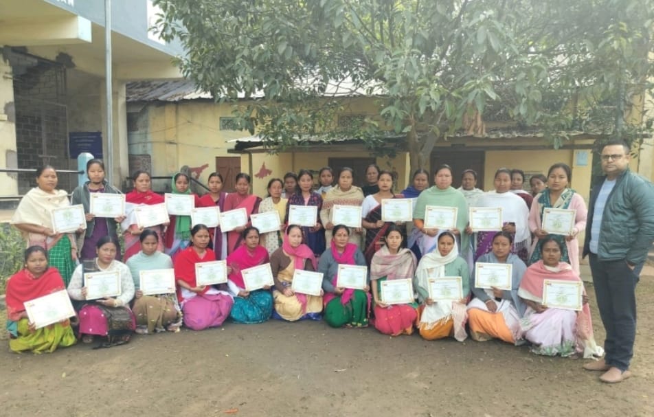 EDII–Accenture Micro Skillpreneurship Program Empowers 55 Rural Women with Advanced Handloom Weaving Skills at Morongabari