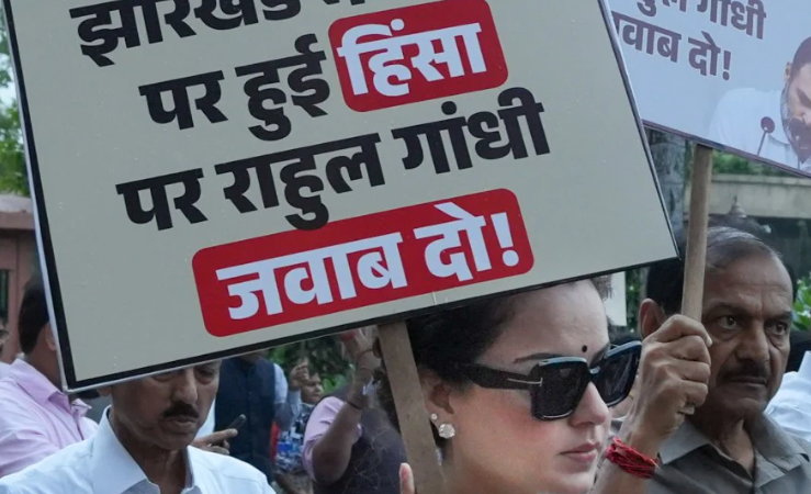 Opposition, NDA MPs Stage Rival Protests Outside Parliament Amid Political Standoff