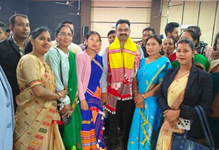 অসমৰ মাজুলীত “এক পেড় মা কে নাম” কাৰ্যসূচীত অংশগ্ৰহণ কৰিলে কেন্দ্ৰীয় গ্ৰামোন্নয়ন দপ্তৰৰ ৰাজ্যিক মন্ত্ৰীয়ে