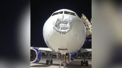 IndiGo Emergency Landing in Lucknow After Mid-Air Lightning Strike at 17,000 Feet